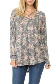  Leaf Criss-cross Top
