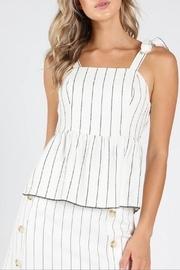  Play-fair White-stripe Top