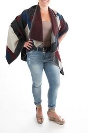  Samantha Poncho