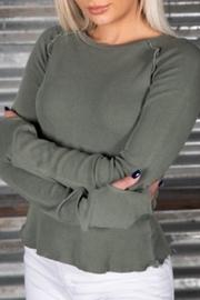  Hand Warmer Long-sleeve Shirt