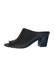  Newark Heel