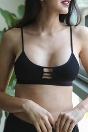  Pee-a-boo Bandeau