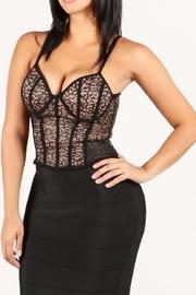  Strap Cropped Top