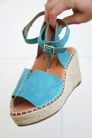  Turquoise Wedges
