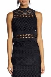  Sleeveless Crotchet Top