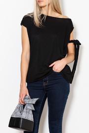  Anabel Single Tie Cap Sleeve Top