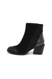  Tetra Mid Bootie