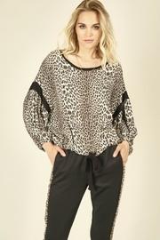  Snow Leopard Top