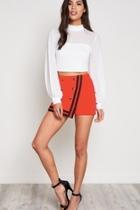  Button Detailed Skort