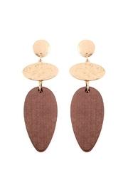  Wood-teardrop-shape Dangle-earrings