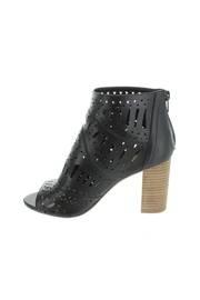  Jenice Heeled Bootie