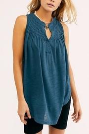  Flowy Tank