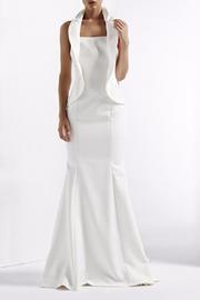  Sleeveless Chapel Gown