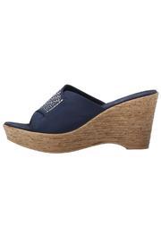  Kaelyn Wedge Sandal