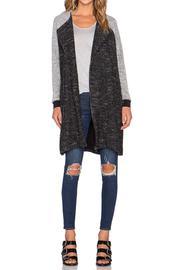 Contrasting Sweat Coat