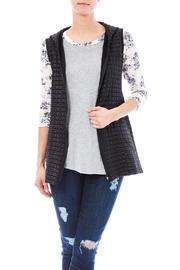 Quilted Hood Zip Vest