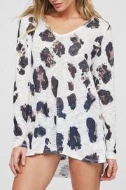  Leopard-print Knit Top