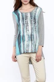  Graphic Tunic Top