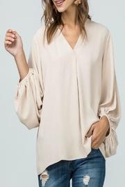  V-neck Bubble-sleeve Top