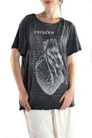 Corazon Tee