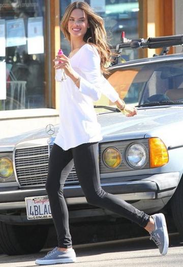 Superga Classic Sneaker As Seen On Alessandra Ambrosio