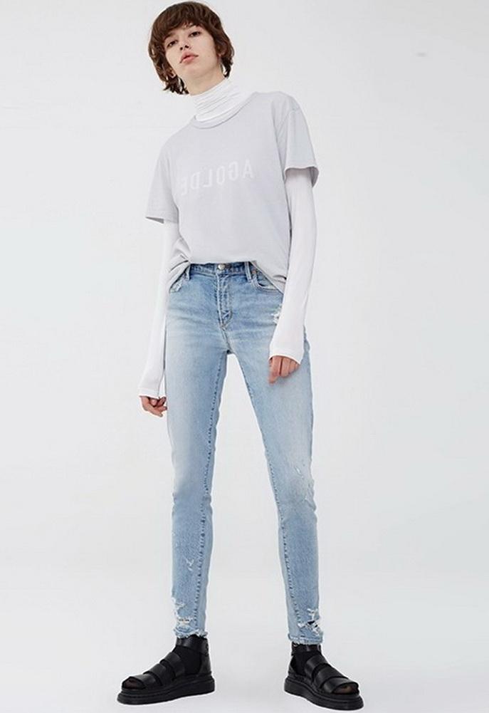 A Gold E Sophie Crop Jean With Chewed Hem And Waistband