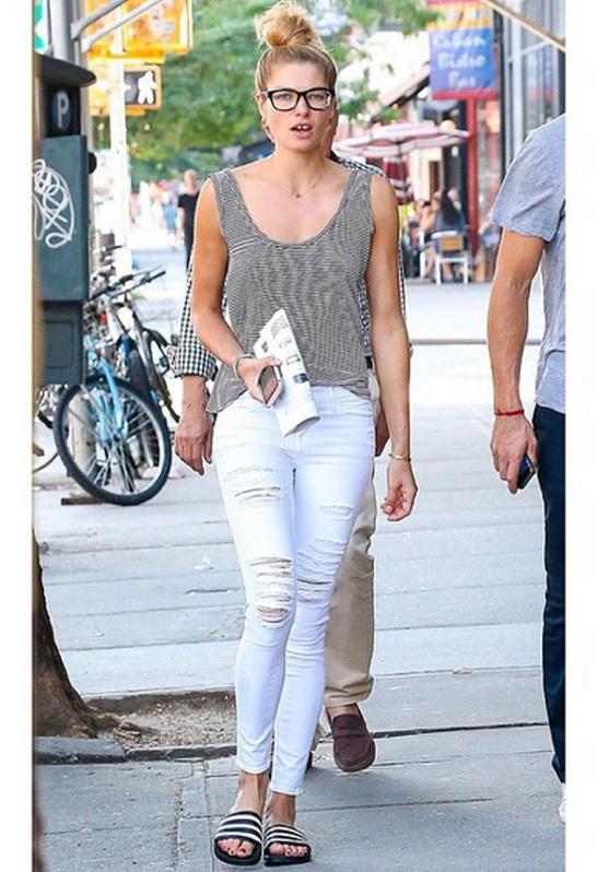 Frame Denim Le Color Ripped Jean As Seen On Jessica Hart