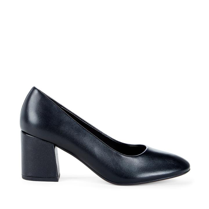 Sole Society Sole Society Elle Block Heel Pump - Black