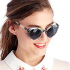 Sole Society Sole Society Perrie Oversize Thick Round Sunglasses - Ivory Tortoise