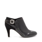 Vince Camuto Vince Camuto Vayda Ankle Bootie - Black