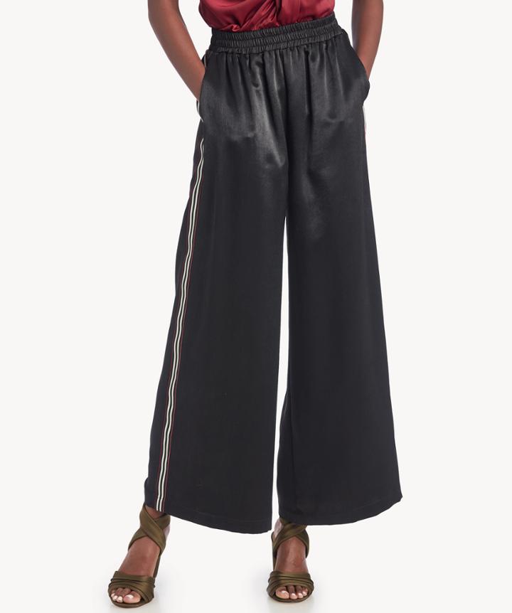 Moon River Moon River Women's Contrast Trim Elastic Pants In Color: Black Size Xs From Sole Society