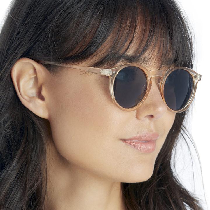 Sole Society Sole Society Clinton Retro Chic Round Sunglasses - Crystal