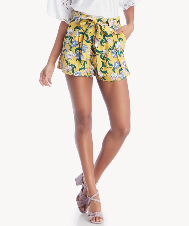Moon River Moon River Pleated Shorts With Waist Tie