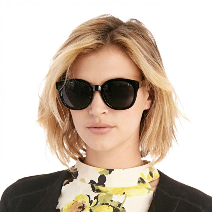 Sole Society Sole Society Caleb Round Sunglasses With Metal Detail - Black-one Size