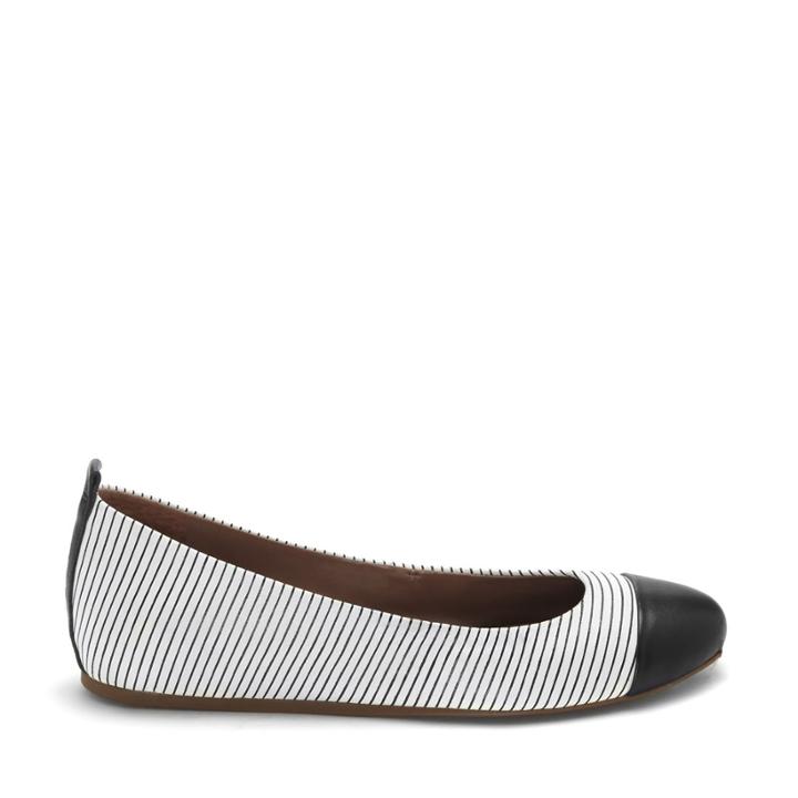 Ed Ellen Degeneres Ed Ellen Degeneres Lilliane2 Ballet Flat - White/black