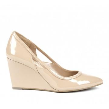 Solesociety Lesley Cutout Wedge - Nude