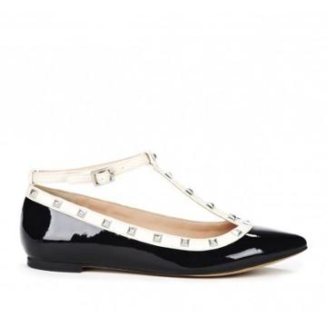 Solesociety Lizzi T-strap Flat - Black Ecru