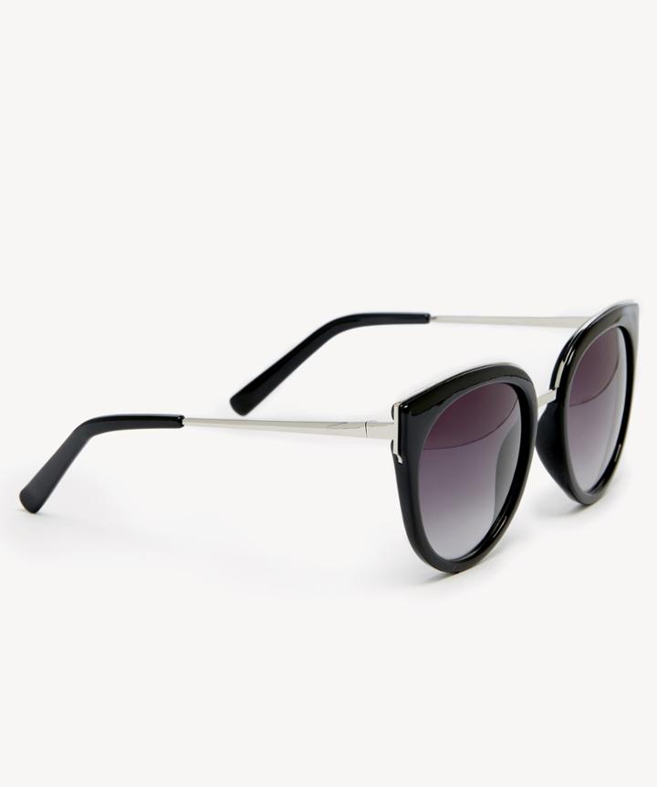 Sole Society Sole Society Robbie Rimmed Cat Eye Sunglasses W/ Metal Detail Black/silver One Size Os