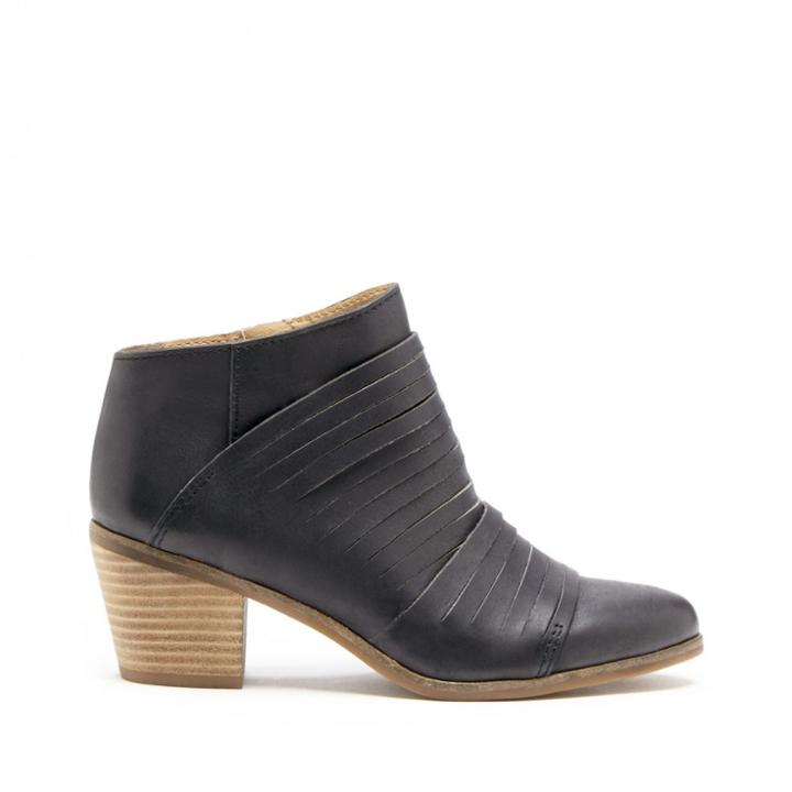 Lucky Brand Lucky Brand Zavrina Textured Leather Bootie - -6