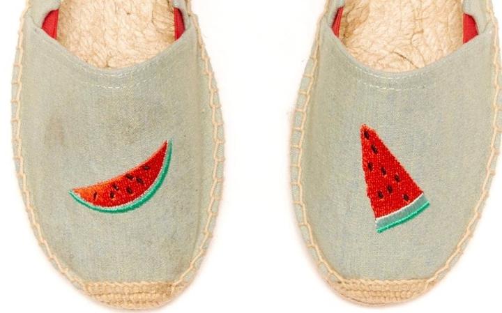 Soludoskid's Pineapple Embroidered Original Dali Slipper In Chambray
