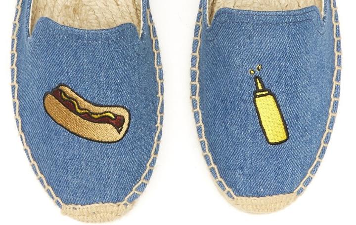 Soludos Jason Polan Hot Dog Embroidered Smoking Slipper In Denim Hot Dog