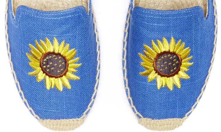 Soludos Sunflower Embroidered Smoking Slipper In Ultramarine