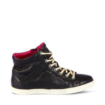 Gametime Black Leather