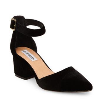 Dainna-v Black Velvet