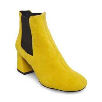 Modest Yellow