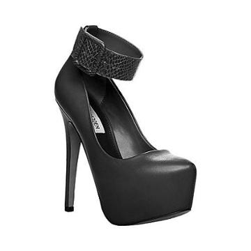 Defyant Black Leather