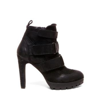 Kola Black Leather