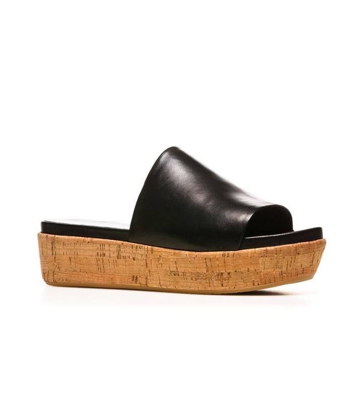 Stuart Weitzman Flatout