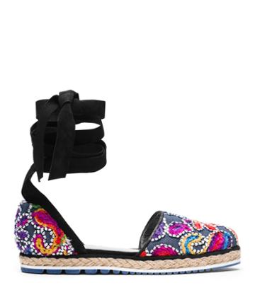 Stuart Weitzman Cousin