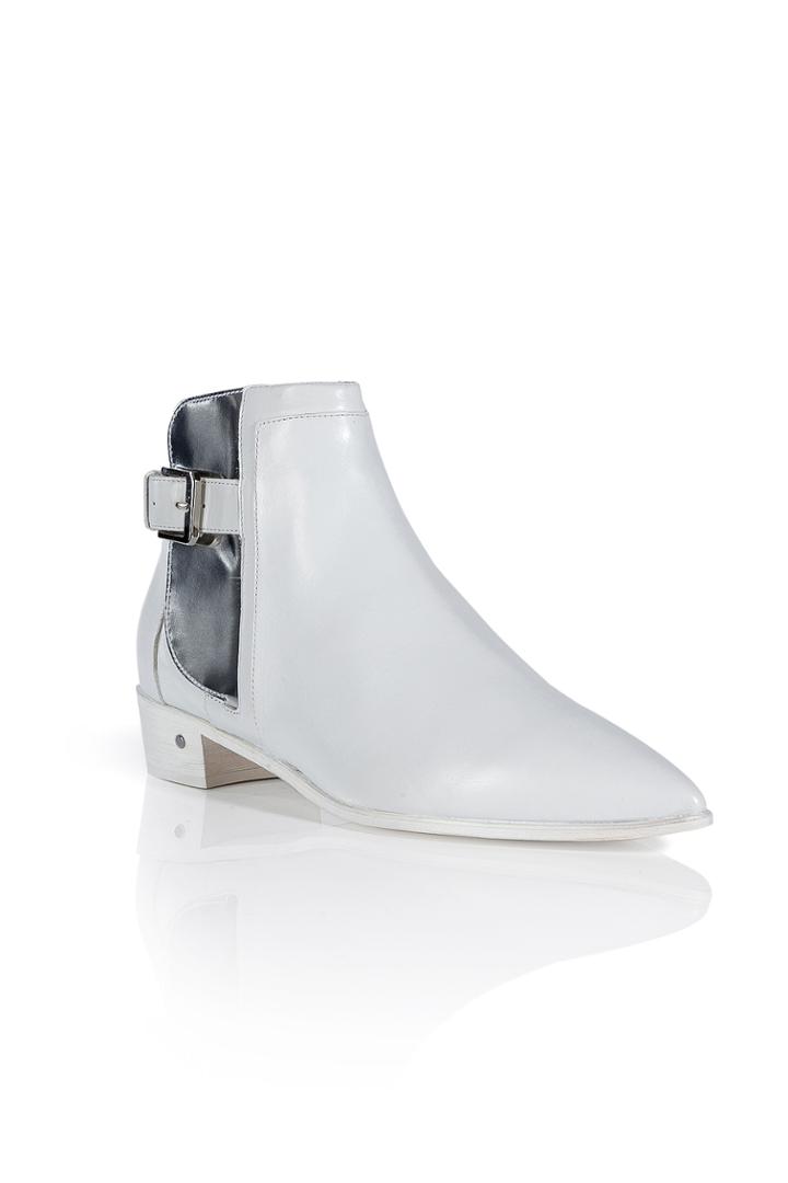 Laurence Dacade Laurence Dacade Leather Buckled Pointy Toe Boots - White